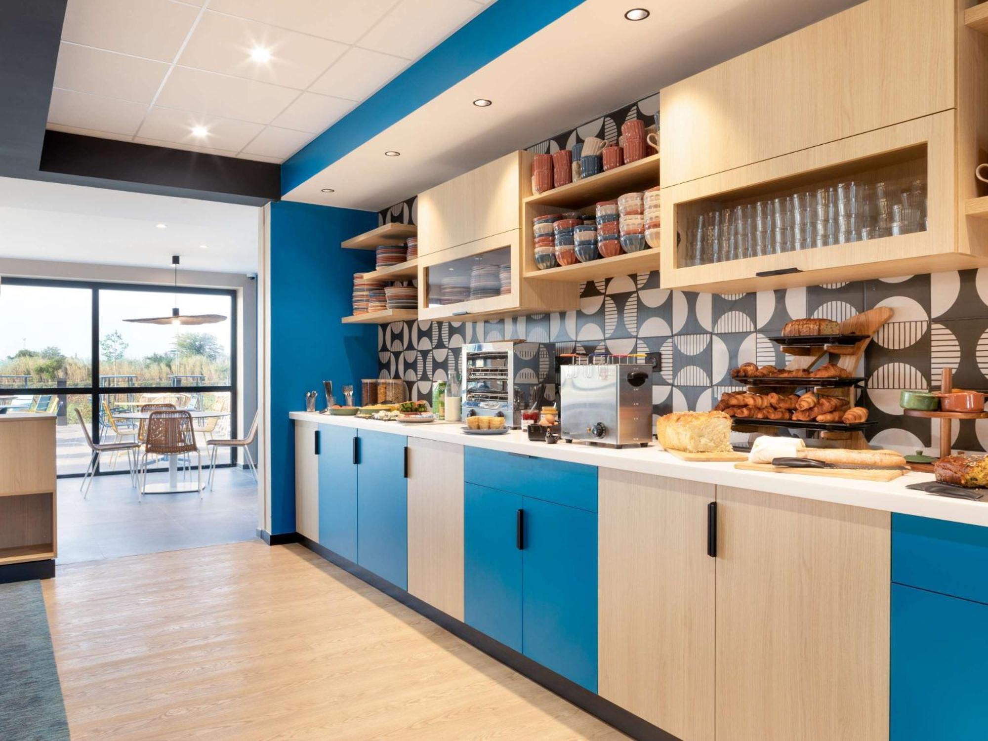 Ibis Styles Miramas Hotell Eksteriør bilde