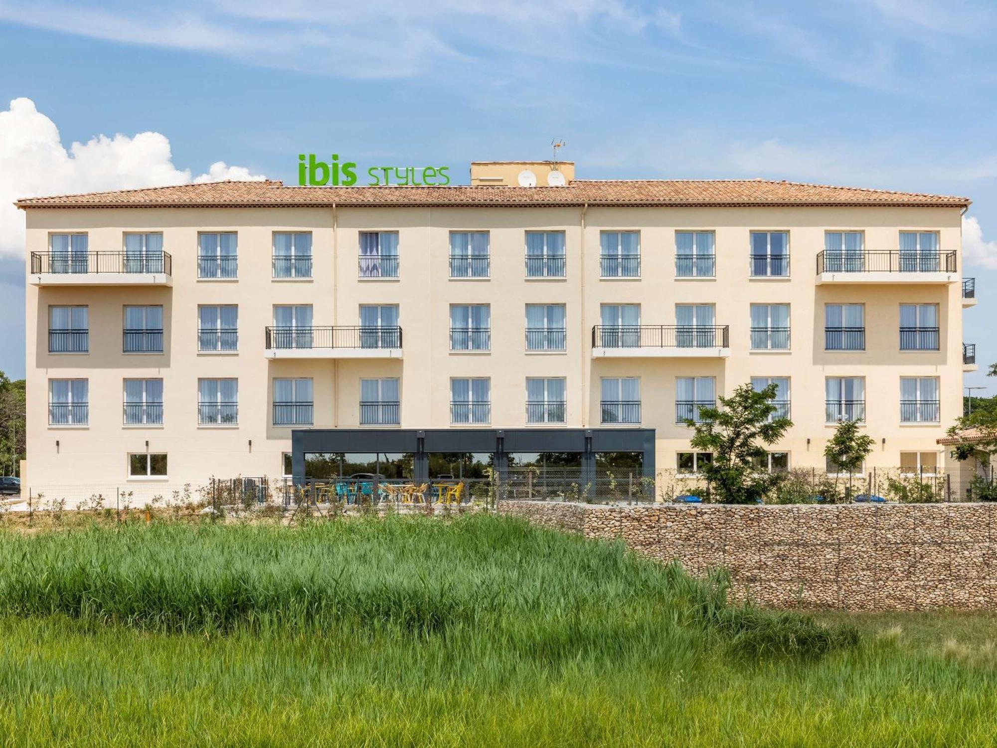 Ibis Styles Miramas Hotell Eksteriør bilde